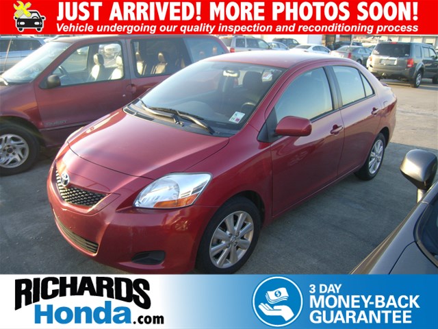 pre owned toyota yaris #6